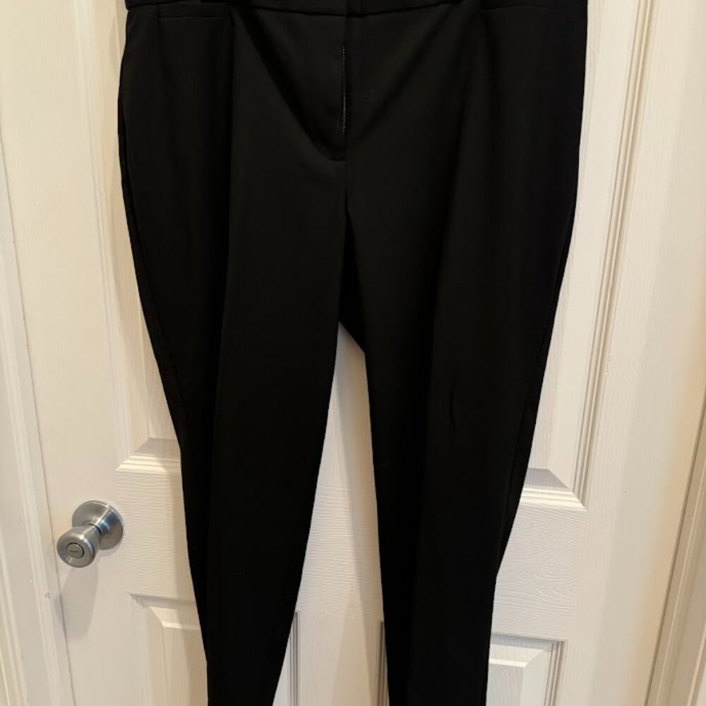 NWOT The Limited Collection, Black Women's trousers, Size 10